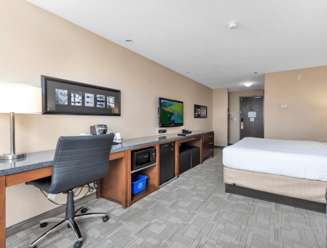 Days Inn Regina Airport West - Business Room 2