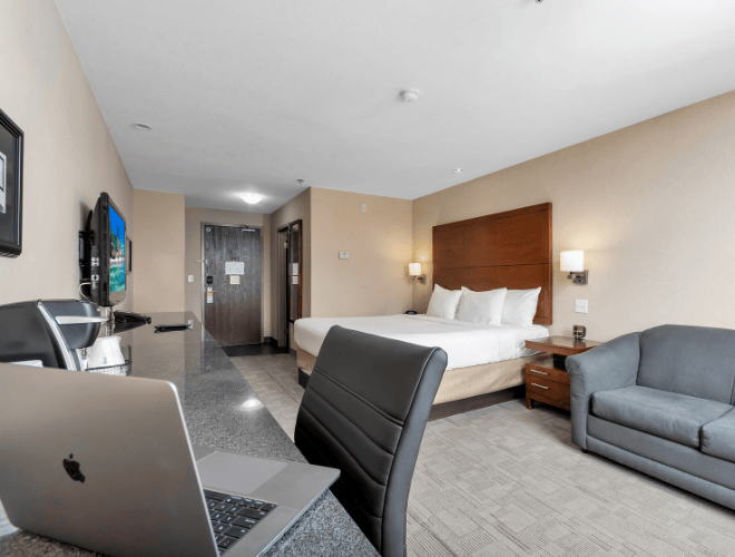 Days Inn Regina Airport West - Business Room