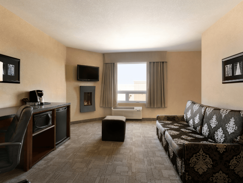 Days Inn Regina Airport West - 1 King Bed Extended Stay Suite