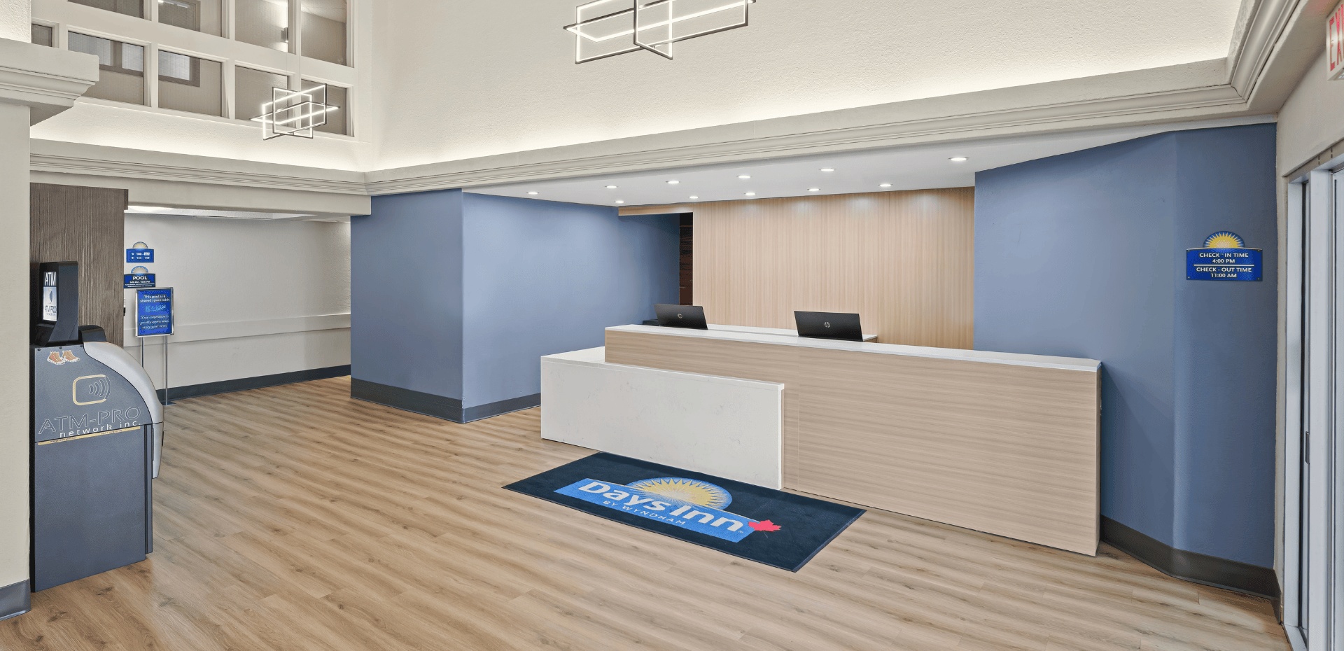 Days Inn Regina East - Front Desk
