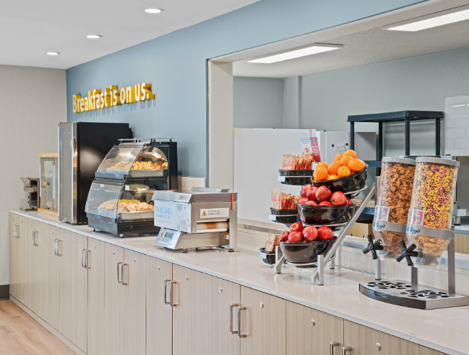 Days Inn Regina East - Breakfast Buffet